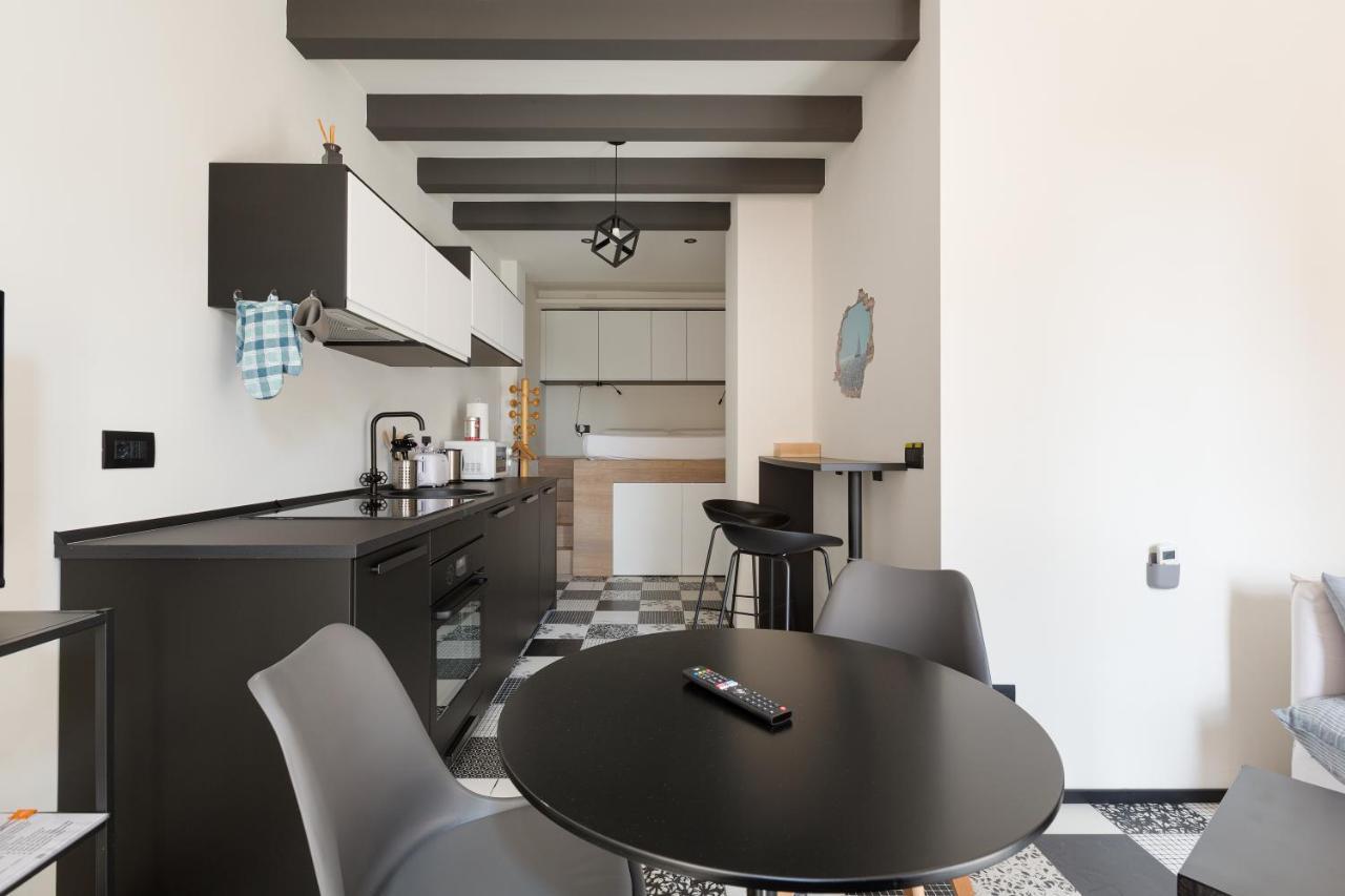 Milano Renovated Apts Apartamento