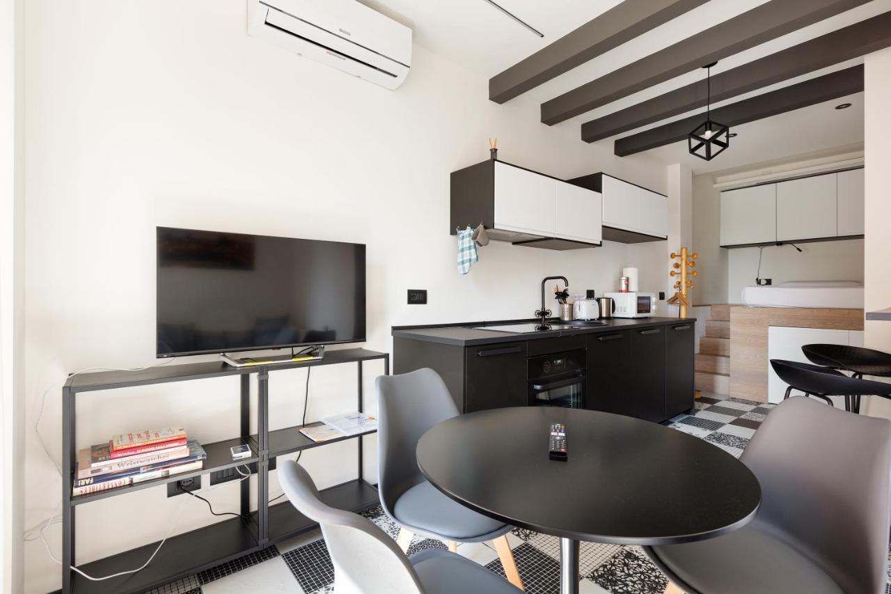 Milano Renovated Apts Apartamento *