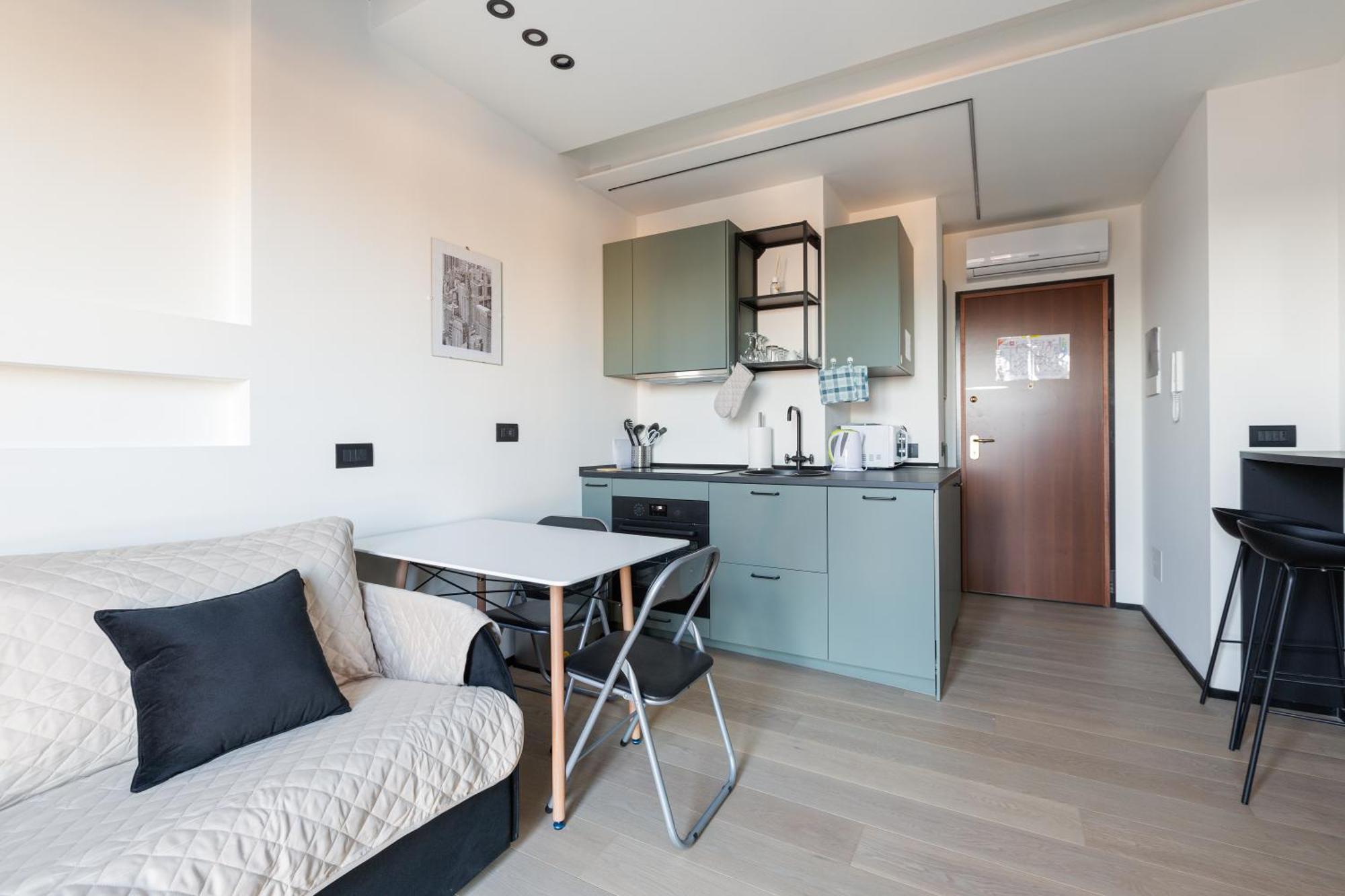 Milano Renovated Apts *